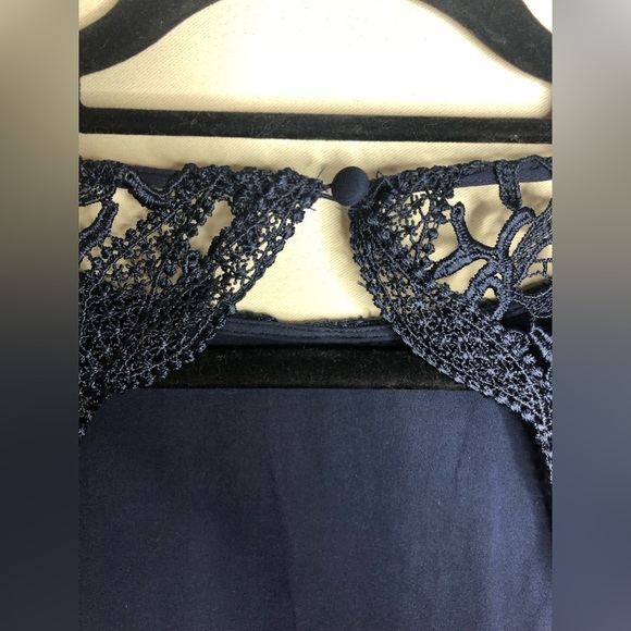 Alice + Olivia Clover Navy Blue Lace Bodycon Fitted Cut Out Mini Dress Size 8 - Picture 9 of 9